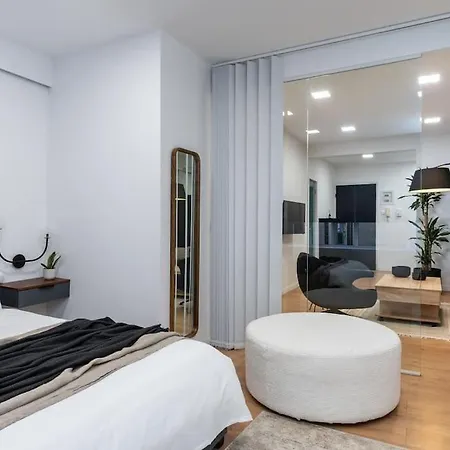 Apartment Central & Minimal In Colourful Exarcheia Area *
